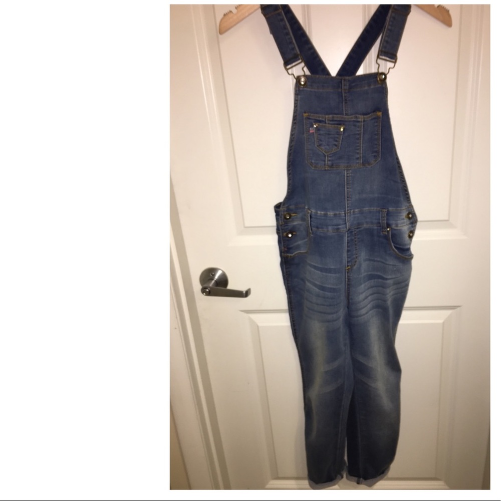NWT Girl's Vigoss Stretch Denim Overalls.  Size M